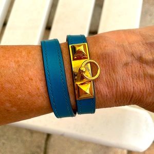 Hermes double tour Rivale bracelet, in excellent condition.Comes with the pouch.